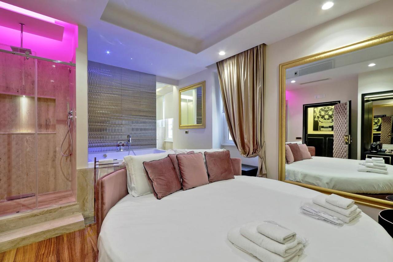 Trevi Diamond Luxury Suites & Jacuzzi ローマ エクステリア 写真