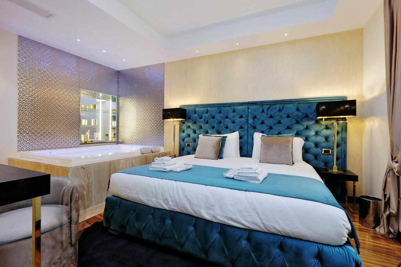 Trevi Diamond Luxury Suites & Jacuzzi ローマ エクステリア 写真