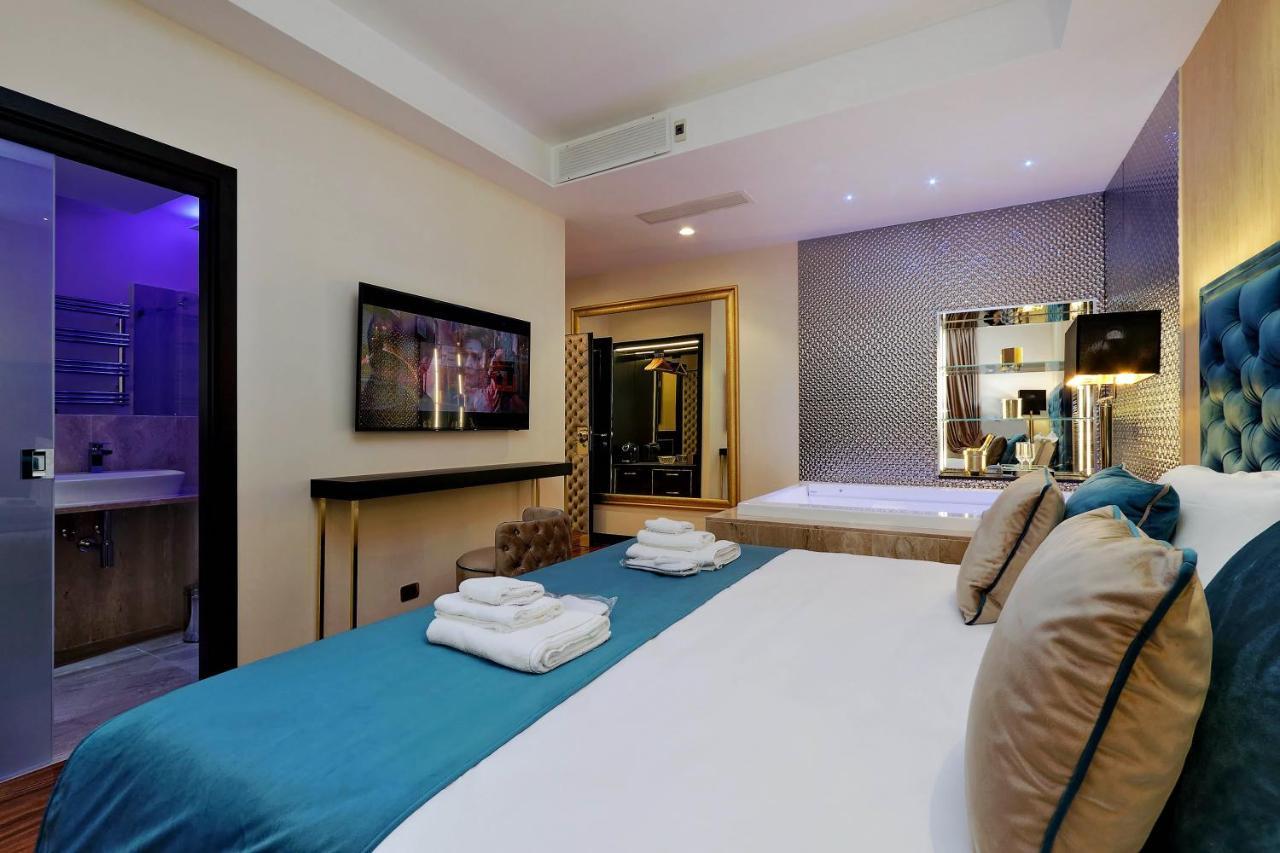 Trevi Diamond Luxury Suites & Jacuzzi ローマ エクステリア 写真