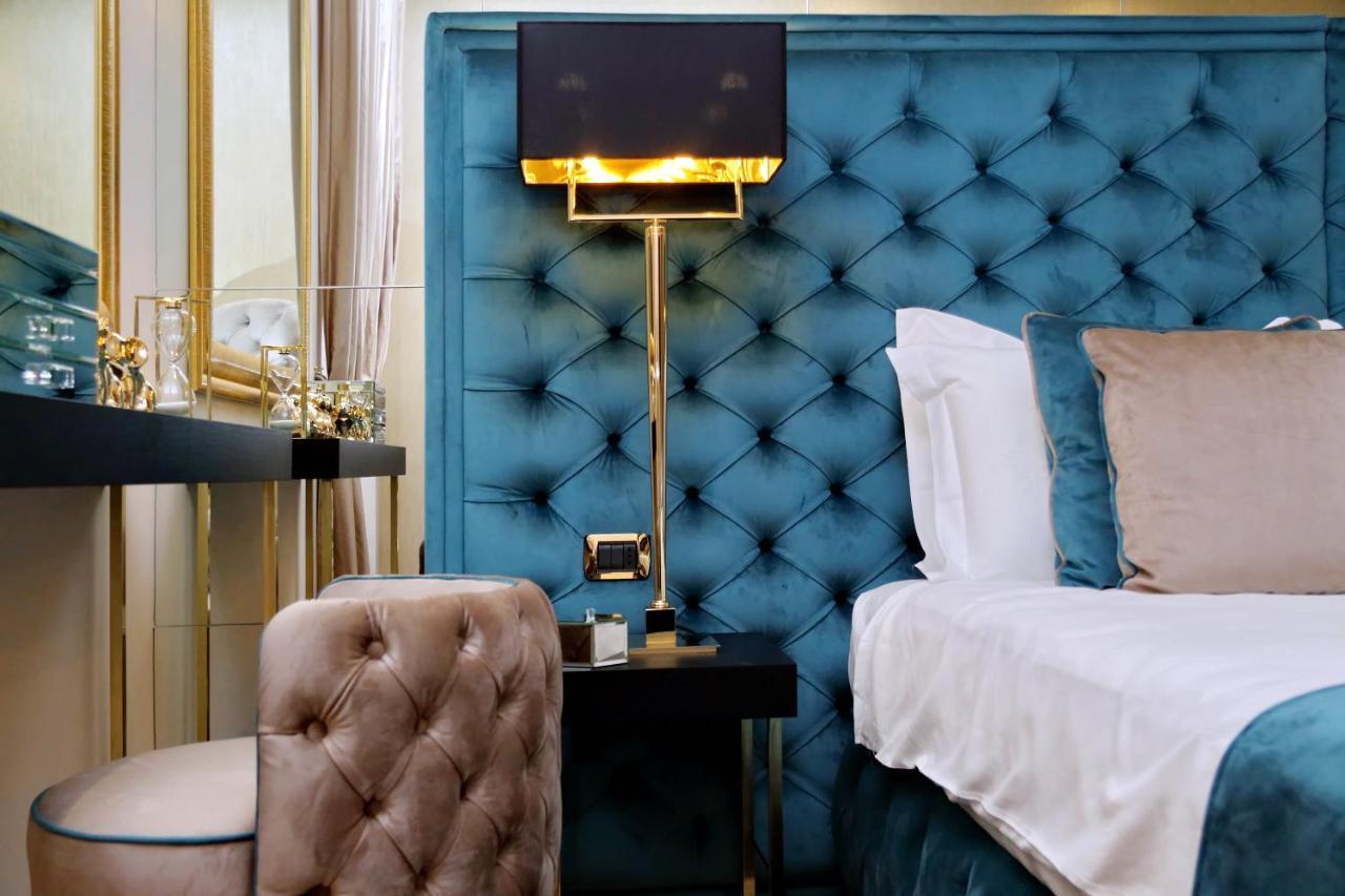 Trevi Diamond Luxury Suites & Jacuzzi ローマ エクステリア 写真